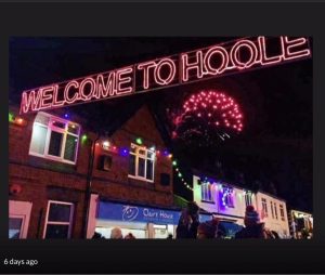 hoole christmas lights swithch on
