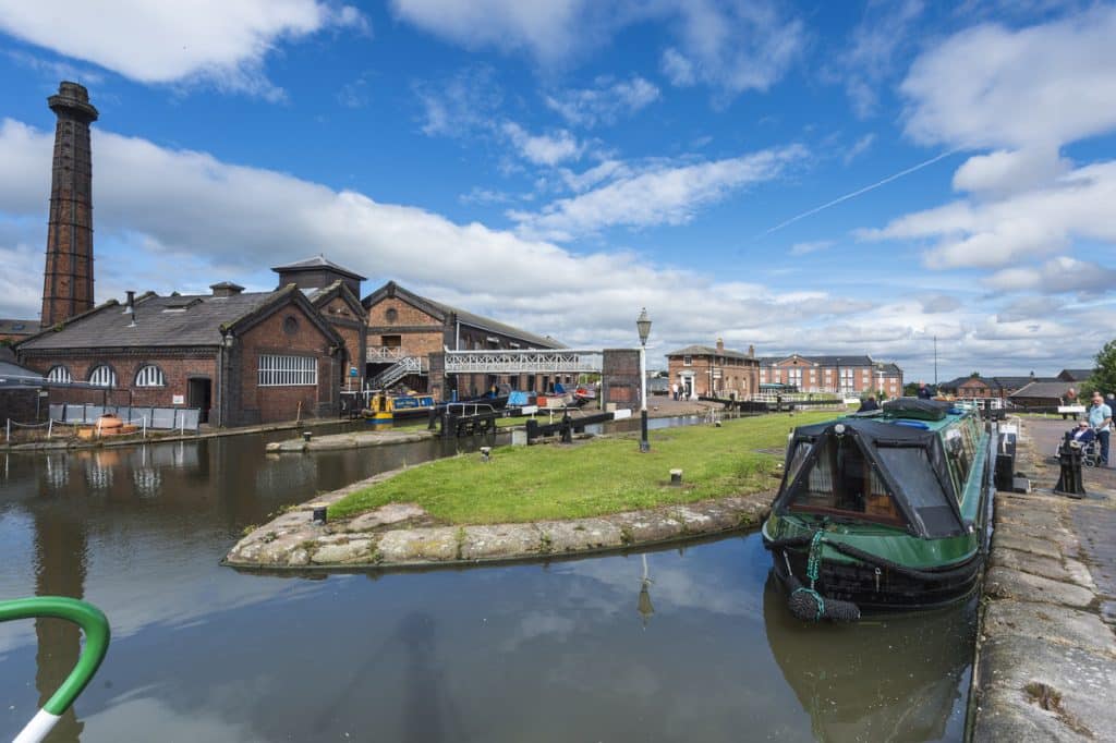 News 6 national waterways museum canal barge