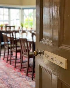 the hare at farndon dining room