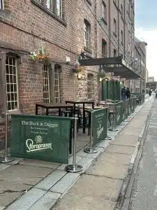 The Duck Dagger Chester Canal Side